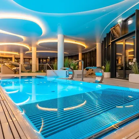 アパート Lux Tukan B001, Polanki Aqua - *