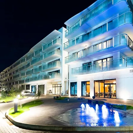 Lux Tukan B001, Polanki Aqua - アパート *