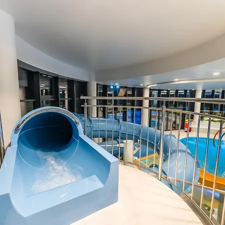 アパート Lux Tukan B001, Polanki Aqua - コウォブジェク