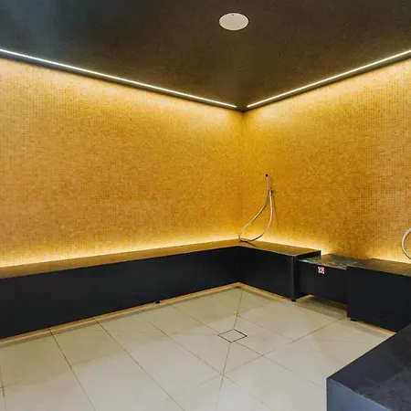 Lux Tukan B001, Polanki Aqua - アパート