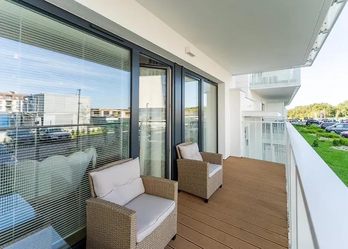 Lux Tukan B001, Polanki Aqua -